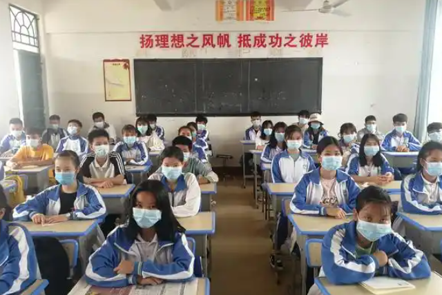 分层分类丰厚多样的选修课程形成体现校园办学特色的课程系列 分层分类丰厚多样的选修课程形成体现校园办学特色的课程系列