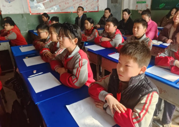 将学生睡觉状况归入学生体质健康监测和教育质量点评监测系统