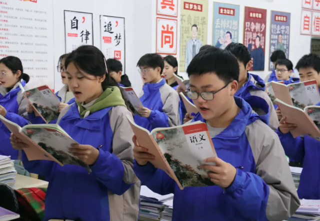 过早到校把本该属于孩子休息的时间变成了另一种隐性的教育内